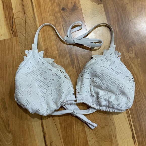 XHILARATION White bikini top, size: D/DD - Picture 2 of 4